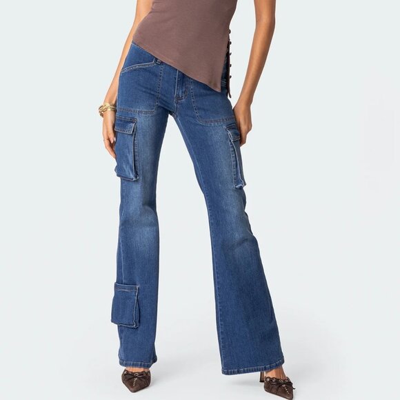 EDIKTED Roslyn Denim Low-Rise Flared Cargo Pants  SIZE LARGE - Picture 1 of 16